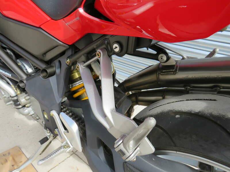 Bild 27/43 von MV Agusta Brutale 750 S (2006)