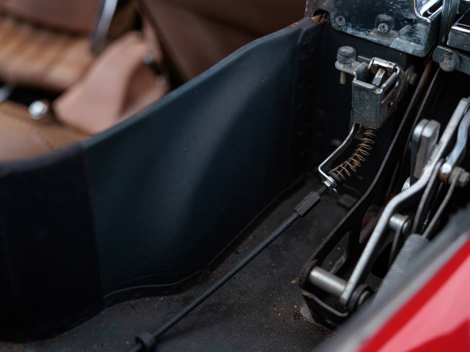 Image 16/50 of Mercedes-Benz 420 SL (1988)
