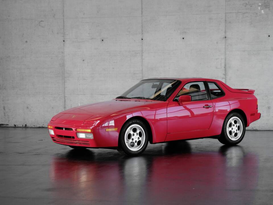 Bild 3/50 von Porsche 944 S2 (1990)