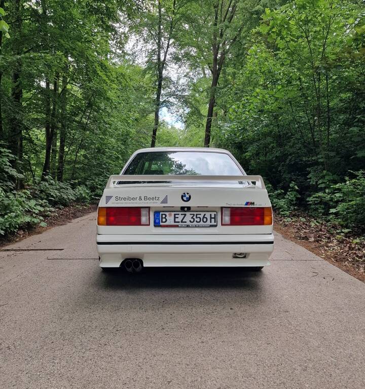 Image 6/70 of BMW M3 (1990)