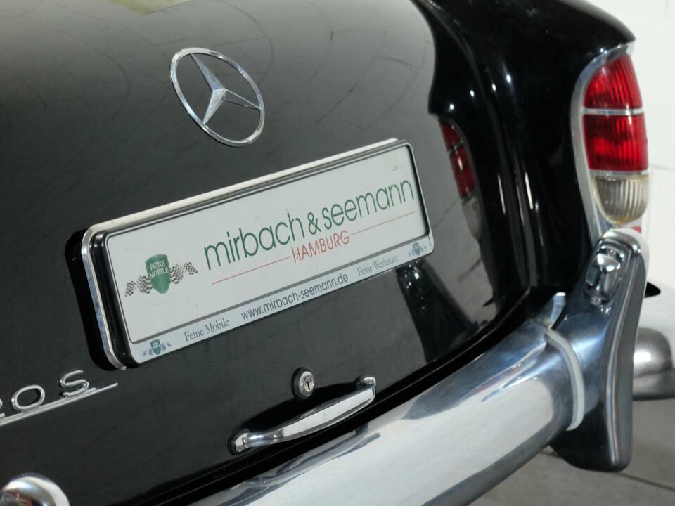 Image 24/30 of Mercedes-Benz 220 S Cabriolet (1957)