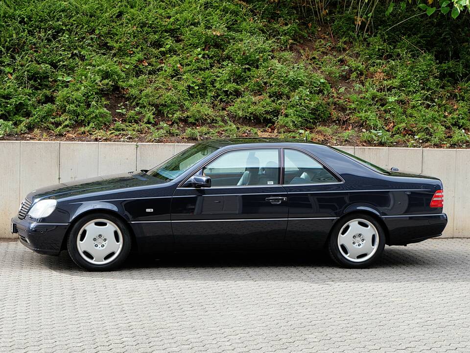 Image 6/70 de Mercedes-Benz CL 500 (1997)