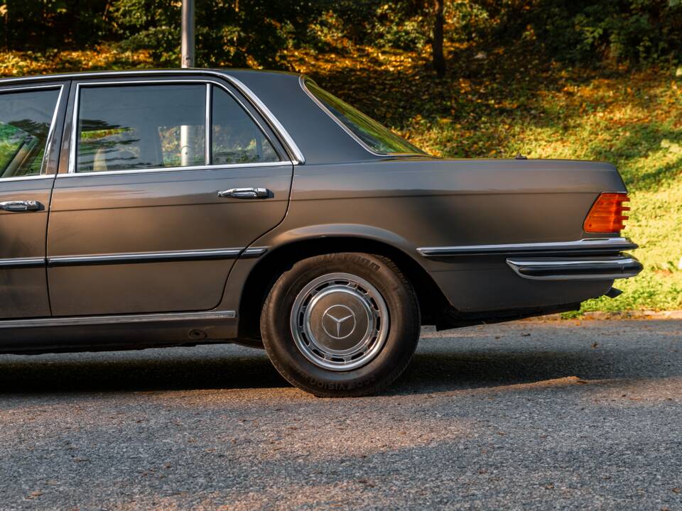 Bild 26/105 von Mercedes-Benz 280 S (1972)