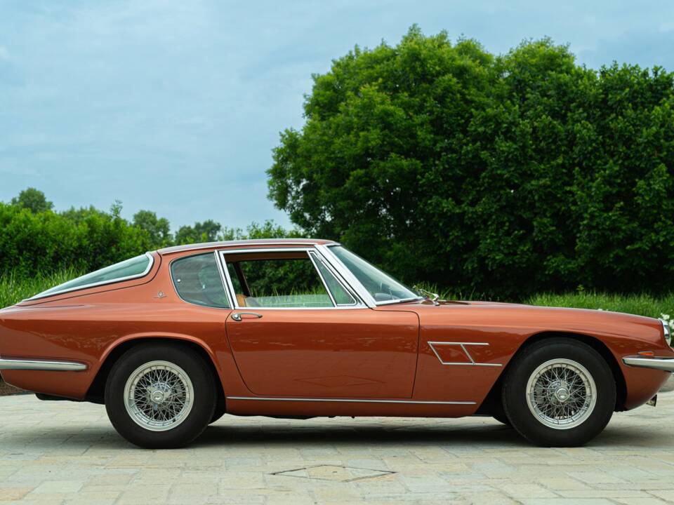 Image 11/50 of Maserati Mistral 3700 (1968)