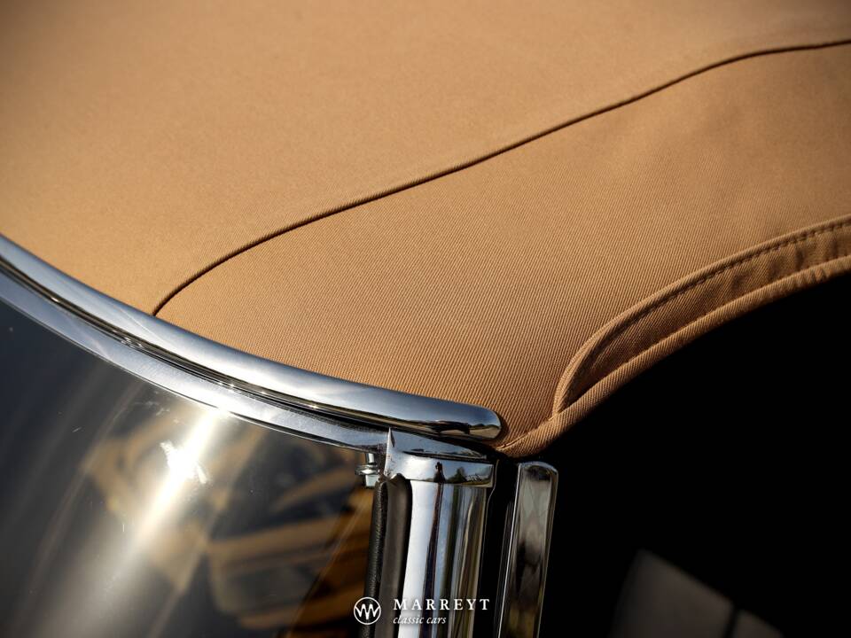 Image 77/80 de Jaguar Type E 4.2 (1966)