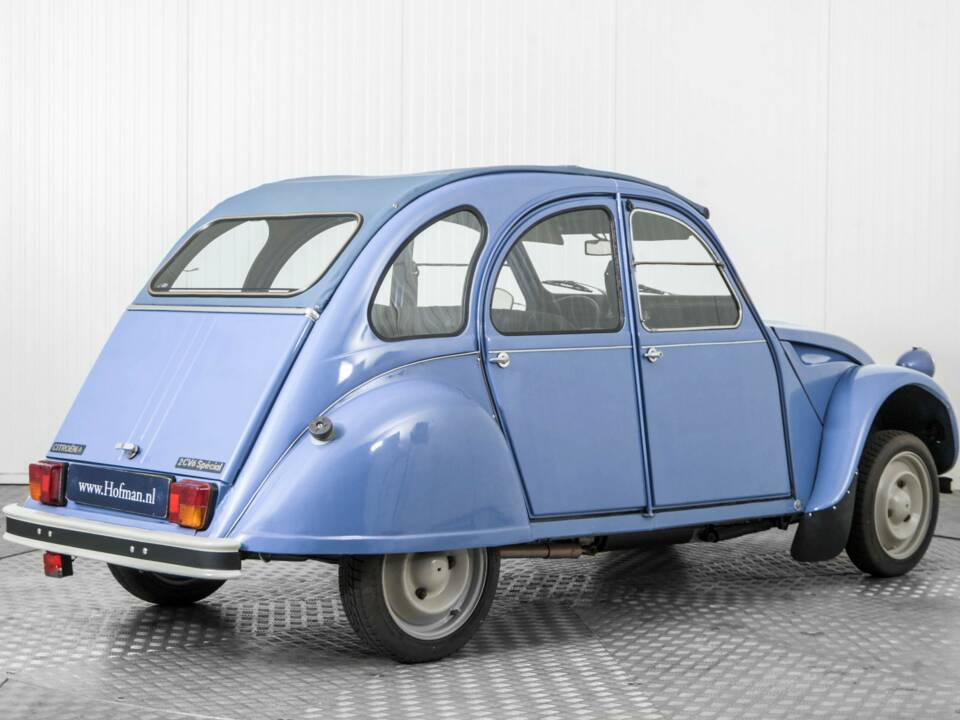 Image 2/50 of Citroën 2 CV 6 (1985)