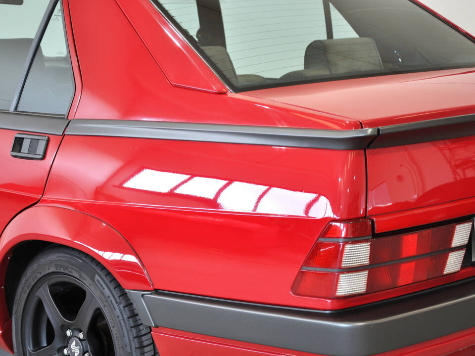 Image 22/39 of Alfa Romeo 75 2.0 Twin Spark (1990)