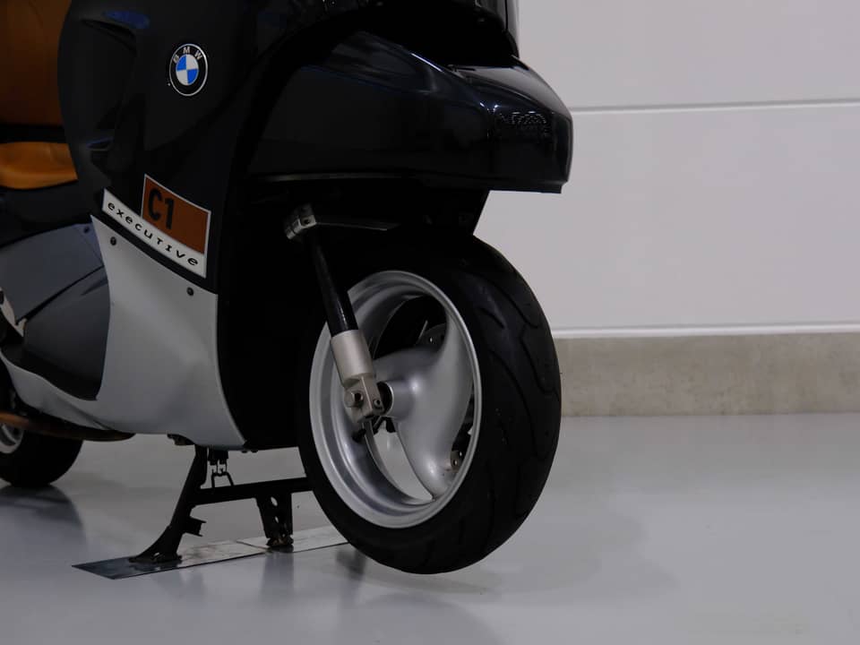 Image 16/51 of BMW C1 125 (2001)