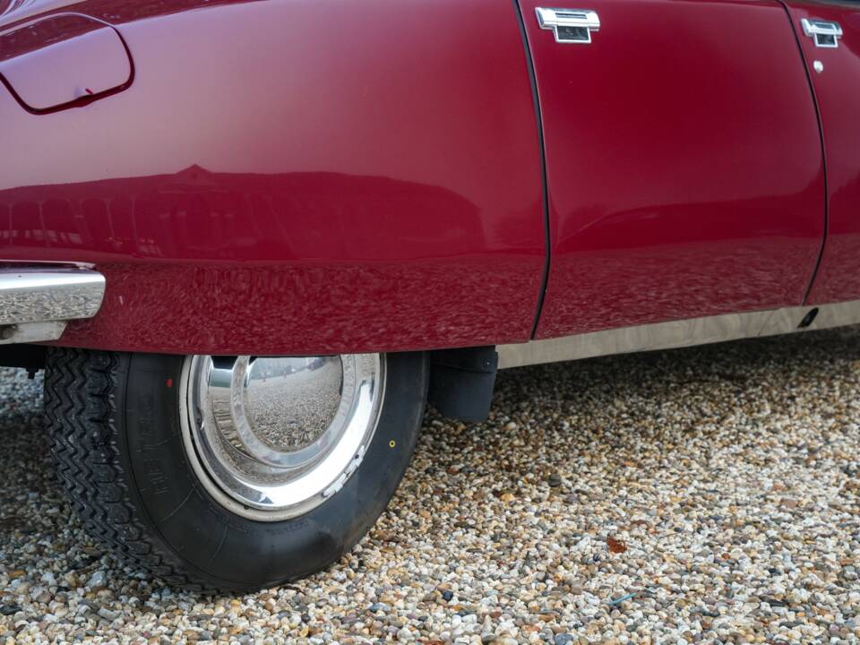 Imagen 33/50 de Citroën DS 21 (1971)