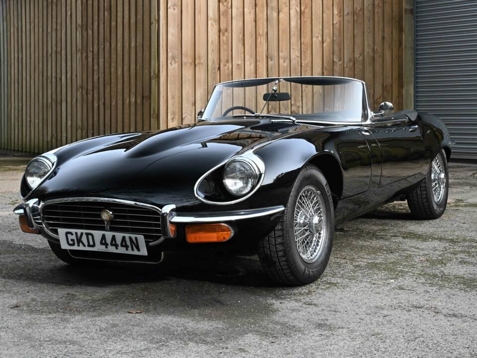 Image 16/50 de Jaguar Type E V12 (1974)