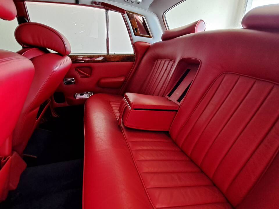 Image 4/4 of Rolls-Royce Silver Shadow II (1980)