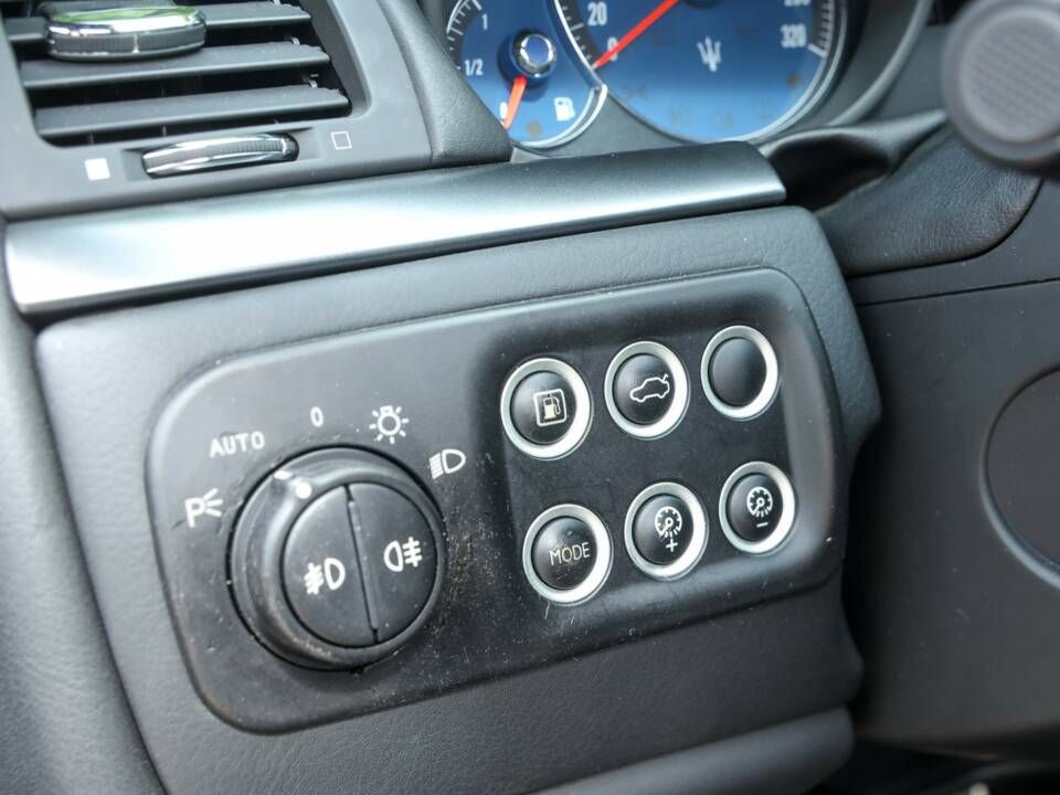 Image 38/50 of Maserati GranTurismo S (2008)