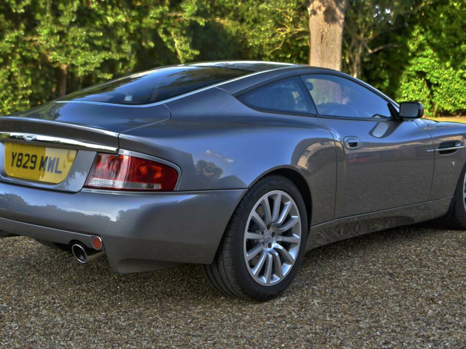 Bild 14/50 von Aston Martin V12 Vanquish (2001)