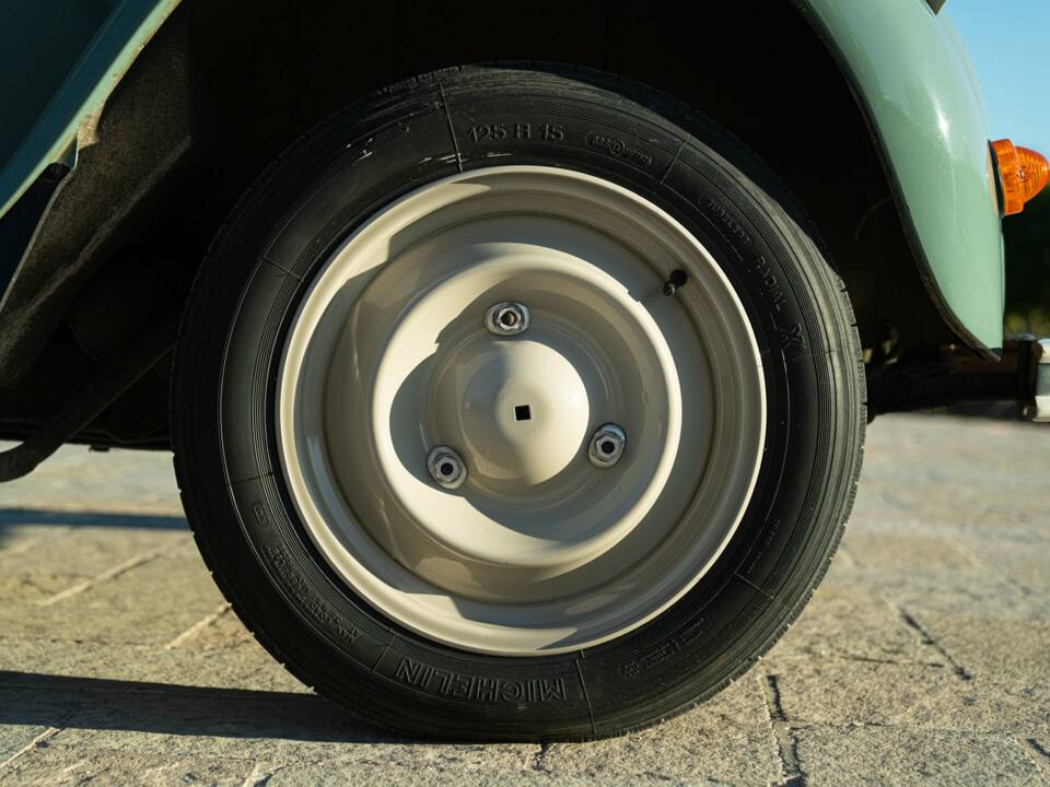 Image 18/41 of Citroën 2 CV (1963)