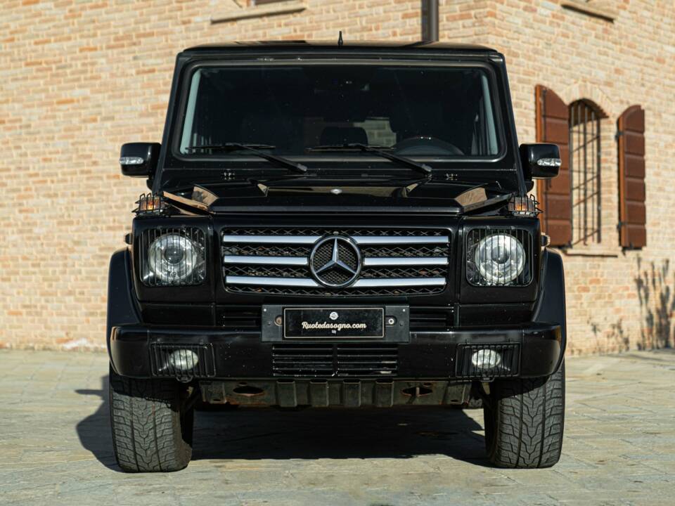 Image 3/48 of Mercedes-Benz G 400 CDI (SWB) (2002)