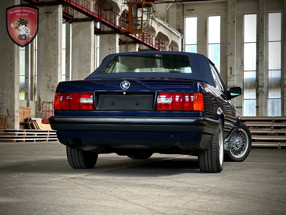 Imagen 8/86 de BMW 318i (1994)