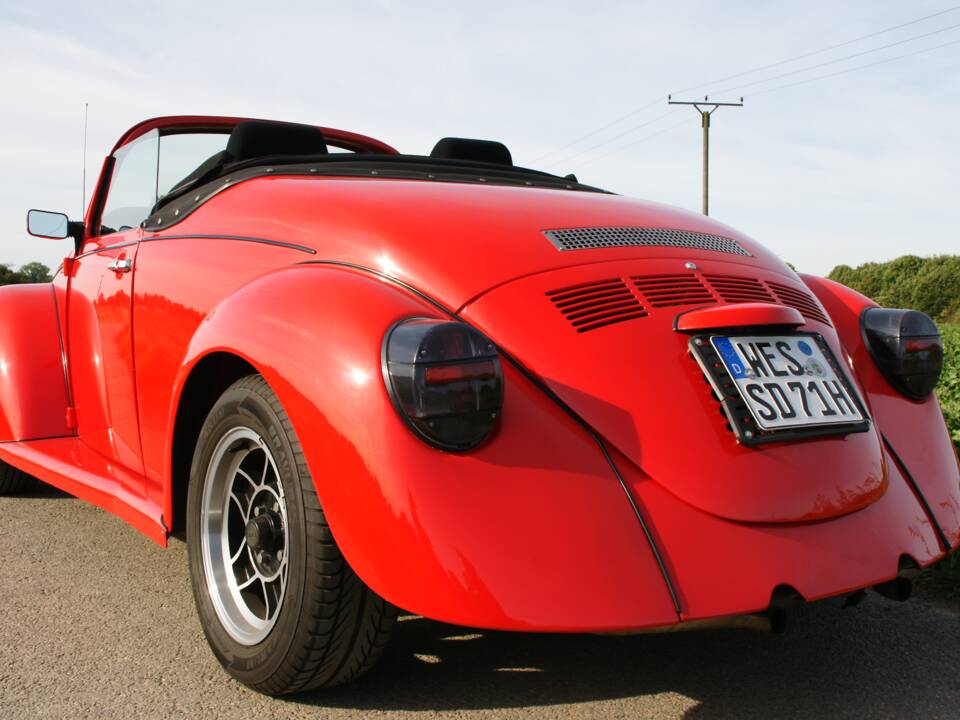 Image 5/9 de Volkswagen Beetle Speedster (1973)