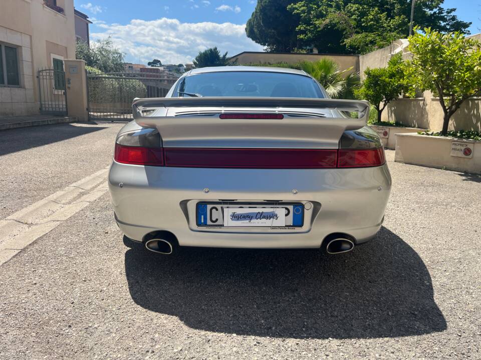 Image 7/39 of Porsche 911 Carrera 4S (2002)