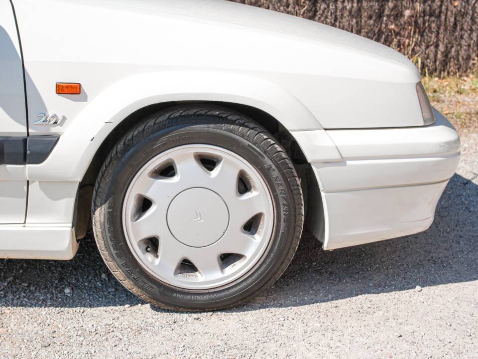 Bild 46/52 von Citroën ZX 2.0i 16v (1993)