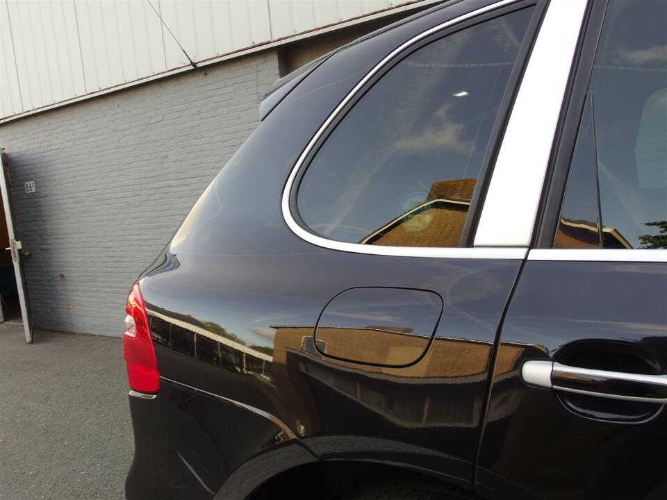 Imagen 23/97 de Porsche Cayenne Turbo (2007)