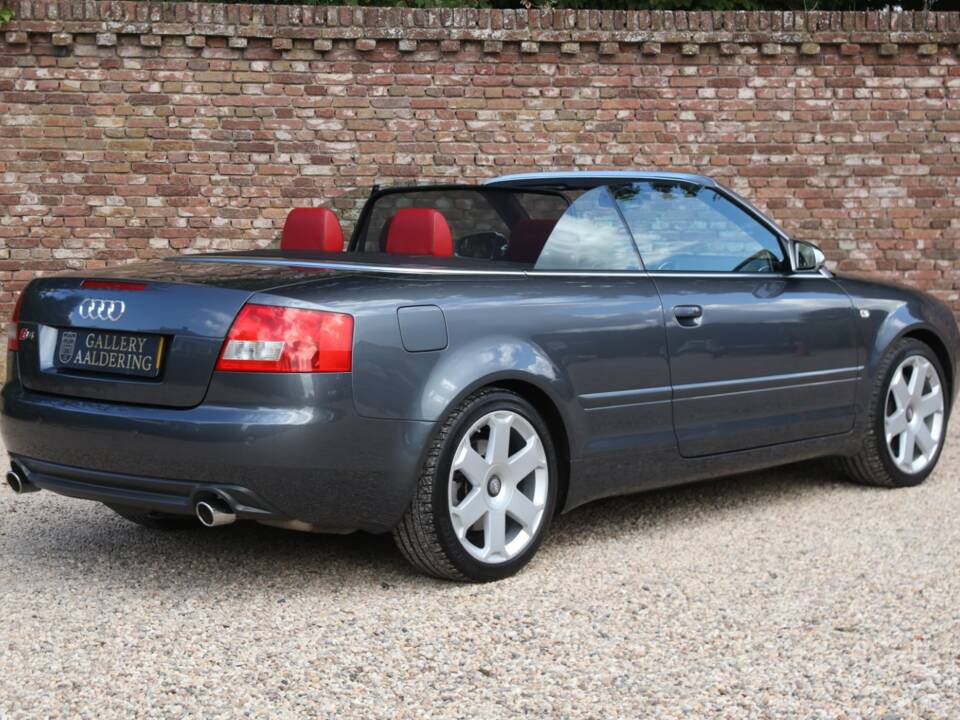 Image 47/50 de Audi S4 (2004)