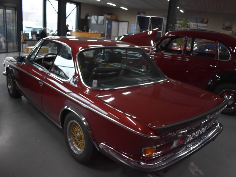 Image 3/15 of BMW 2800 CS (1971)