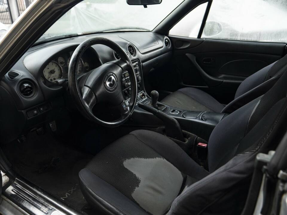 Image 8/20 of Mazda MX-5 1.6 (2001)