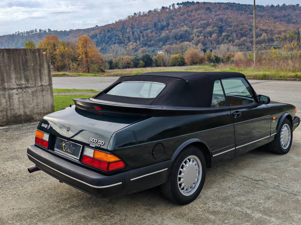 Image 5/44 of Saab 900 S (1992)