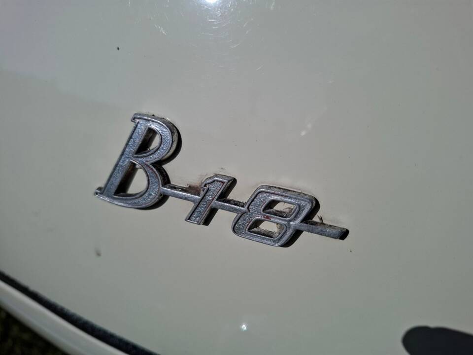 Image 35/41 of Volvo PV 544 Sport (1962)