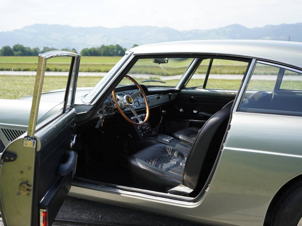 Afbeelding 2/72 van Ferrari 250 GTE (1962)