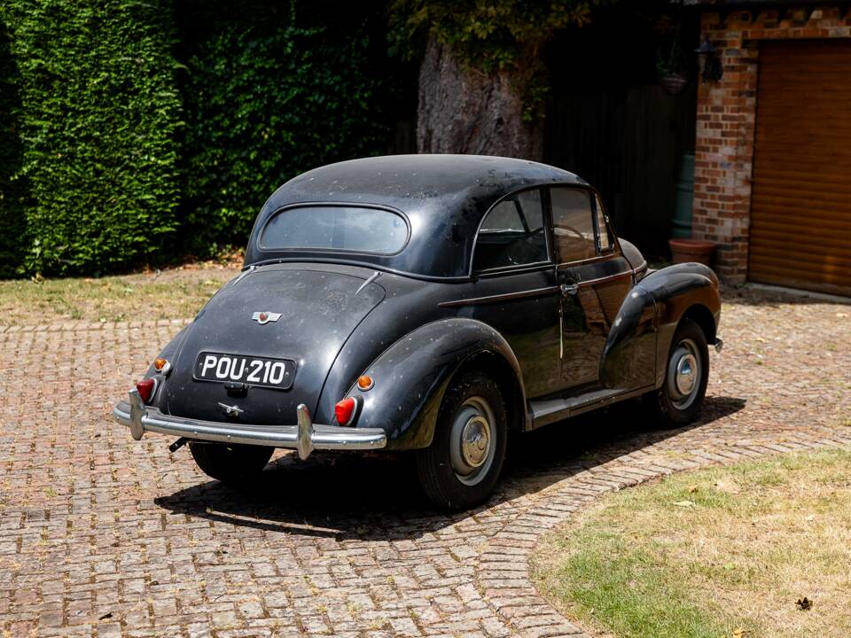 Image 20/36 of Morris Minor 1000 (1956)
