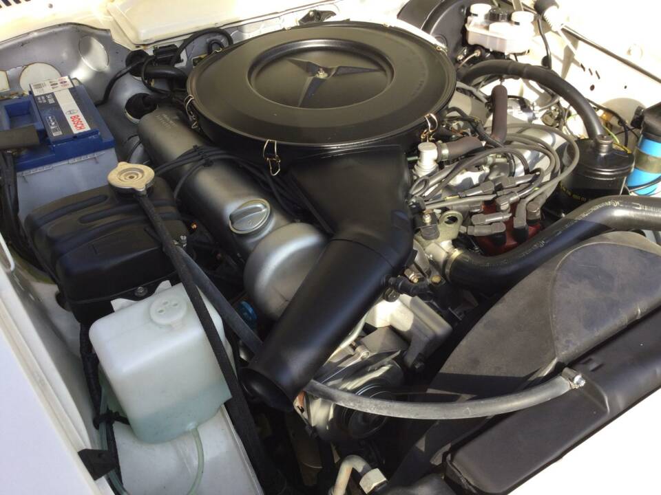 Image 9/18 of Mercedes-Benz 350 SL (1971)