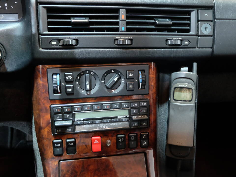 Afbeelding 27/38 van Mercedes-Benz 300 SL (1990)