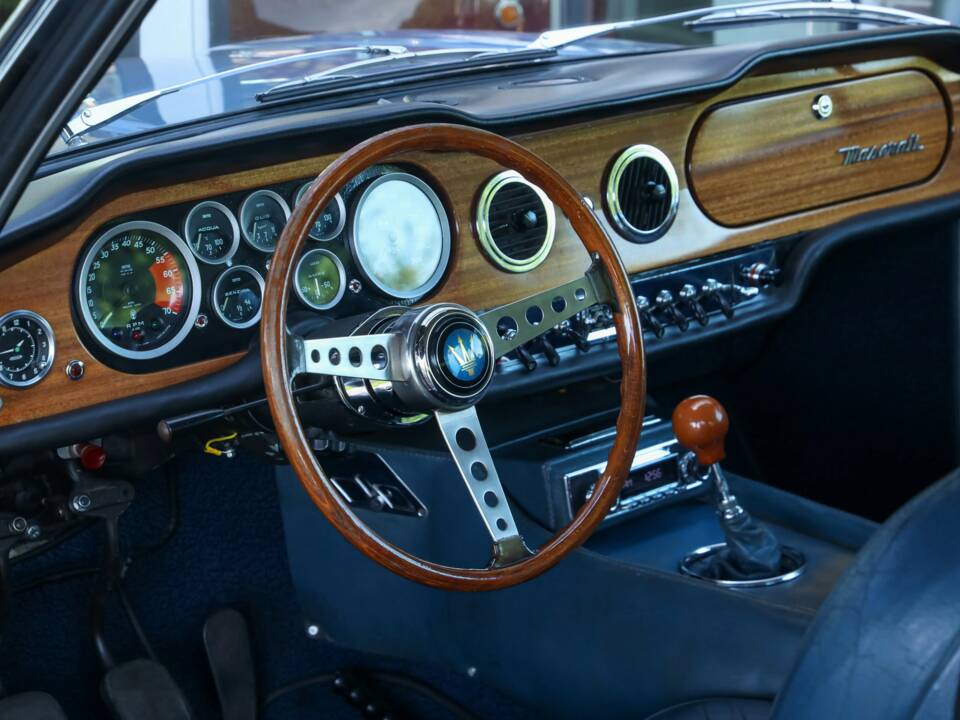 Bild 3/50 von Maserati Mexico 4200 (1968)