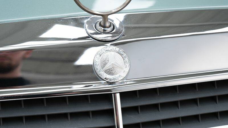 Bild 14/15 von Mercedes-Benz 300 CE (1992)