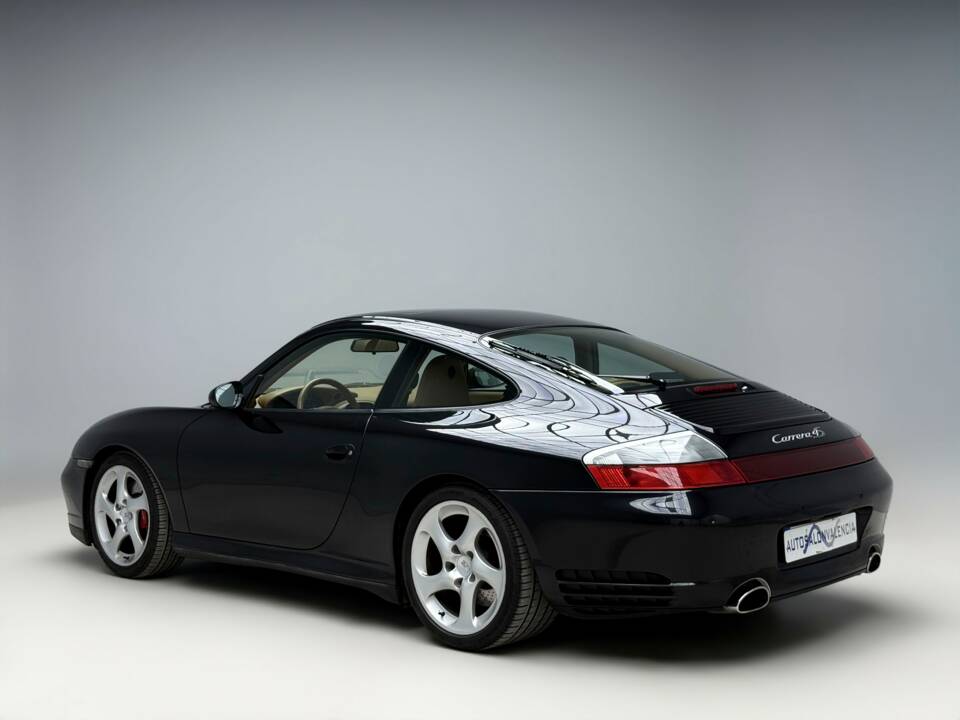 Bild 6/35 von Porsche 911 Carrera 4S (2003)