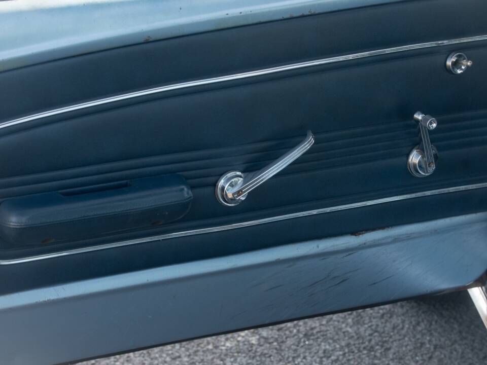 Image 39/50 of Ford Mustang 200 (1967)