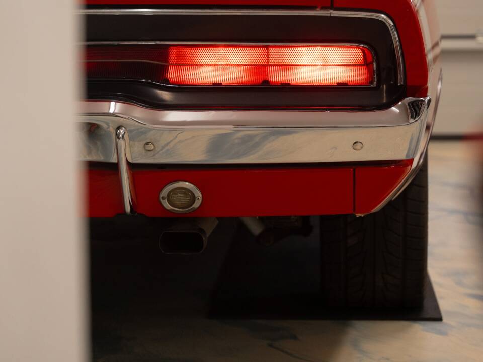 Image 6/24 of Dodge Charger R/T (1969)