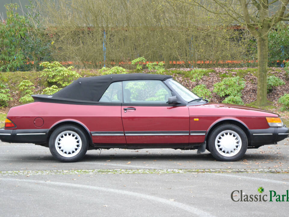 Image 23/50 of Saab 900 2.1 i 16V (1993)