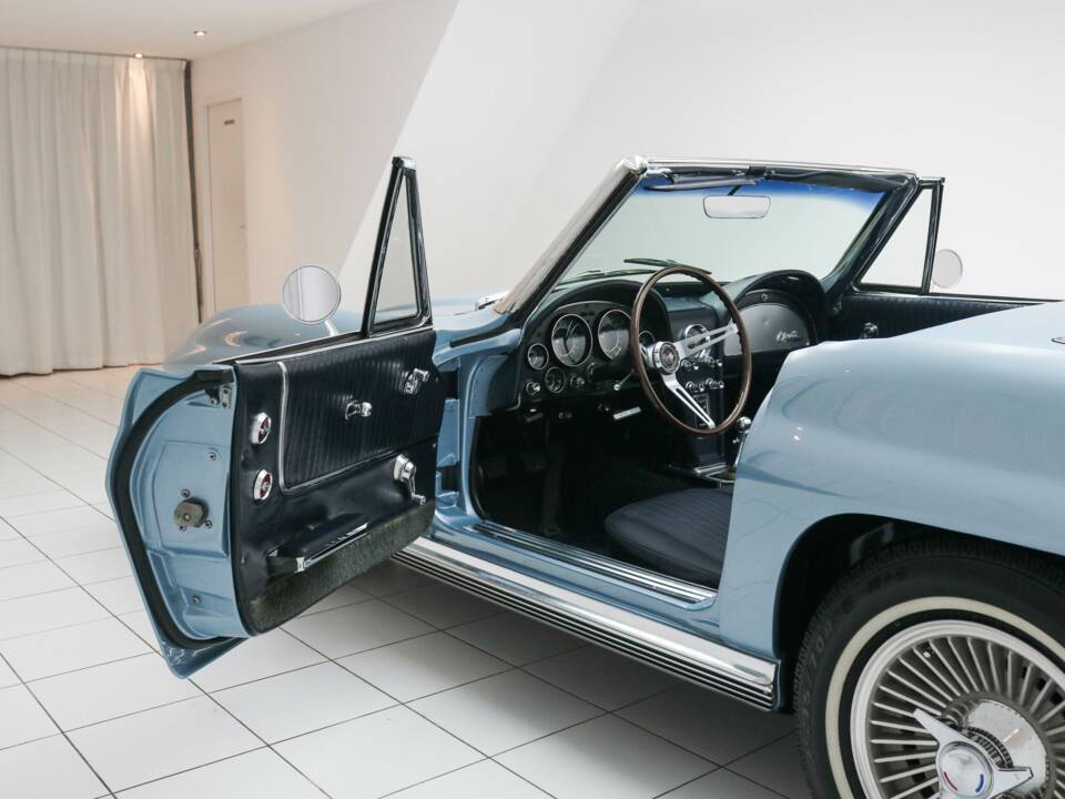 Afbeelding 4/15 van Chevrolet Corvette Sting Ray Convertible (1964)
