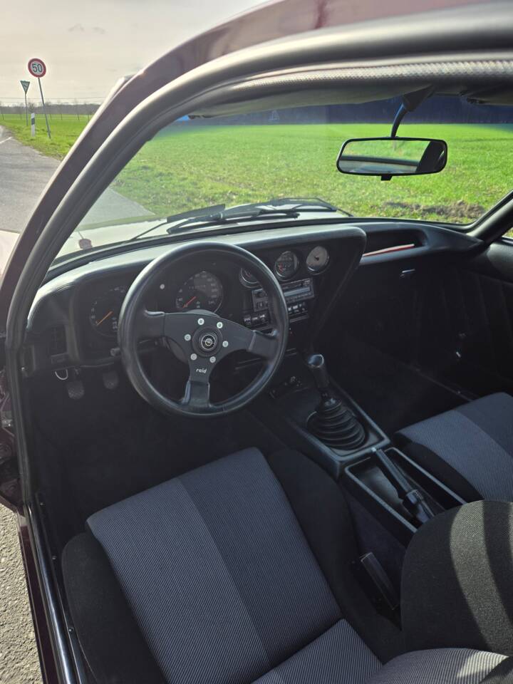 Image 2/92 of Opel GT 1900 (1973)