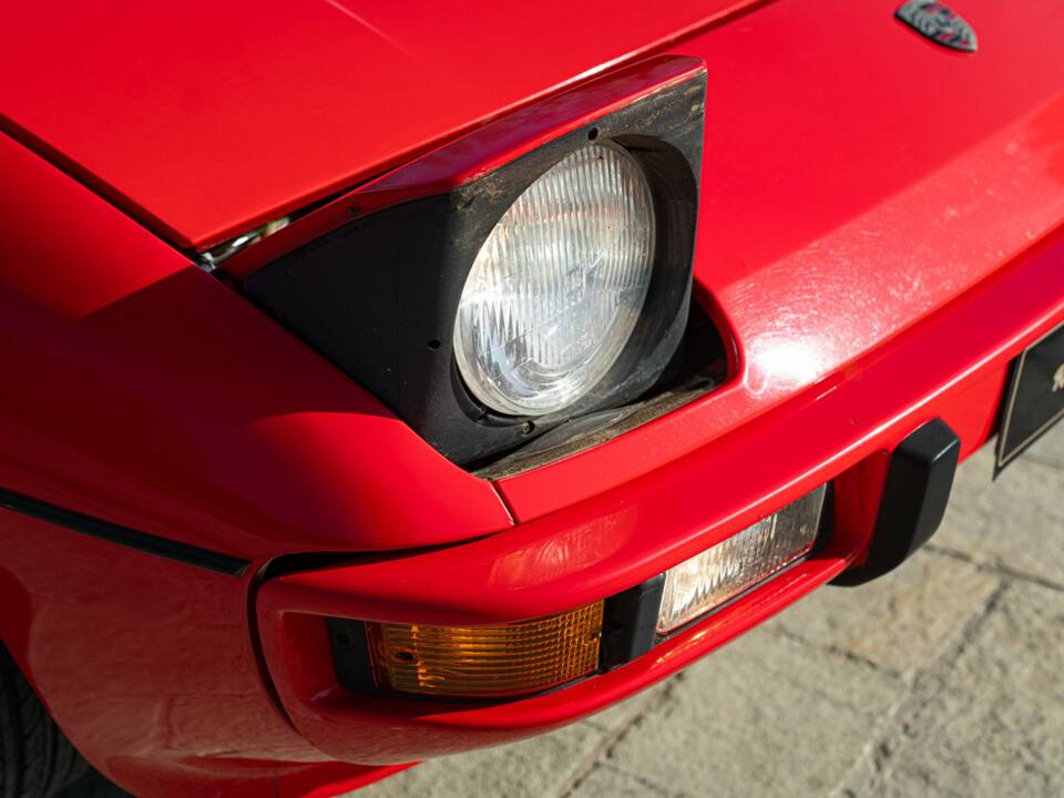 Image 16/50 of Porsche 924 (1983)