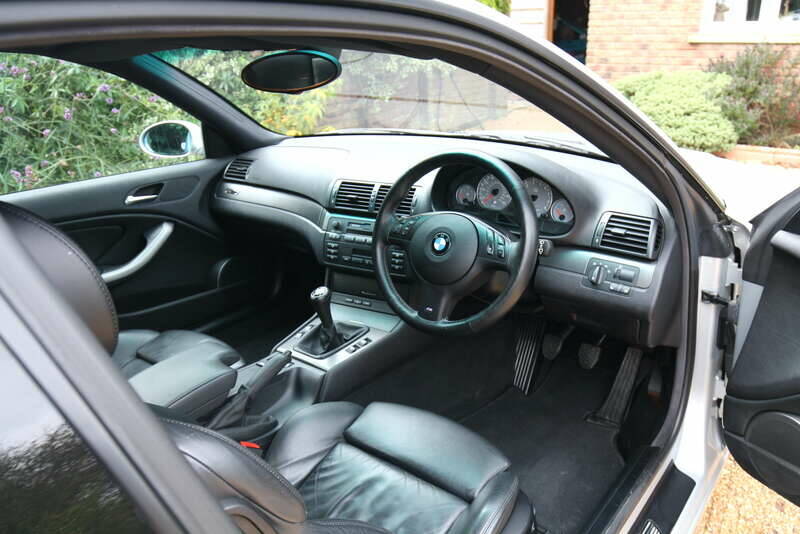 Image 2/33 of BMW M3 (2002)