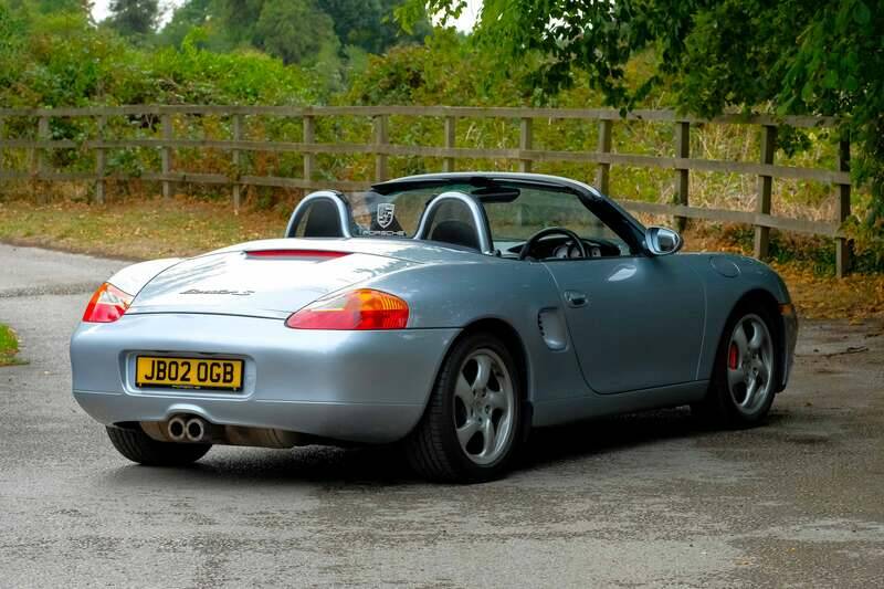 Image 11/50 of Porsche Boxster S (2002)