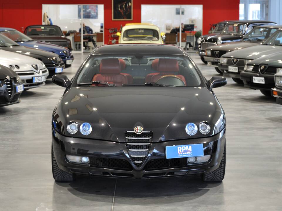 Immagine 1/39 di Alfa Romeo GTV 2.0 JTS (2005)