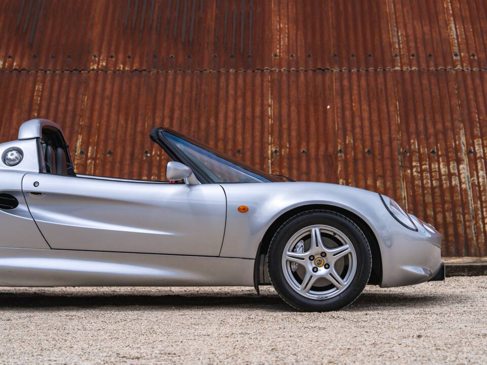 Image 18/37 de Lotus Elise 111 (1998)