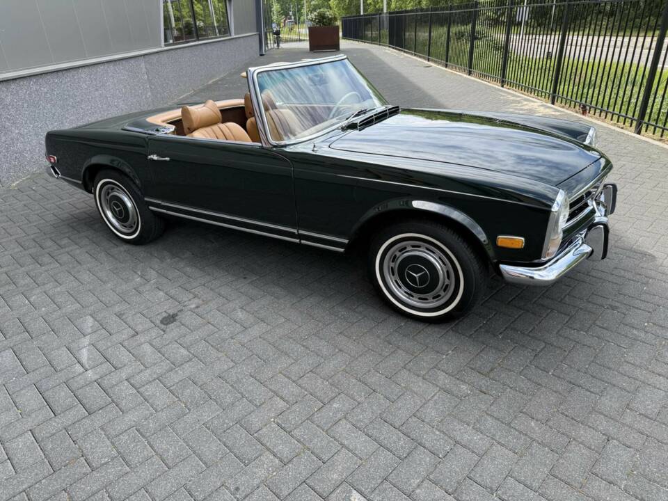 Image 9/50 de Mercedes-Benz 280 SL (1969)