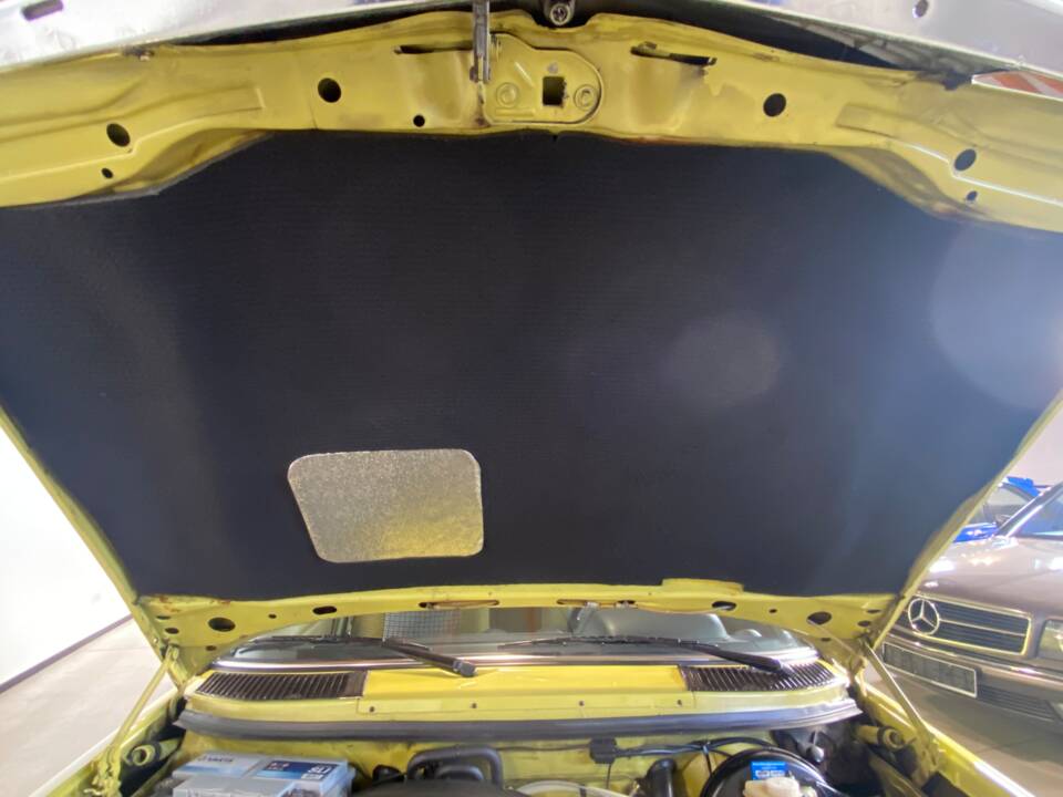 Bild 52/71 von Mercedes-Benz 250 (1979)