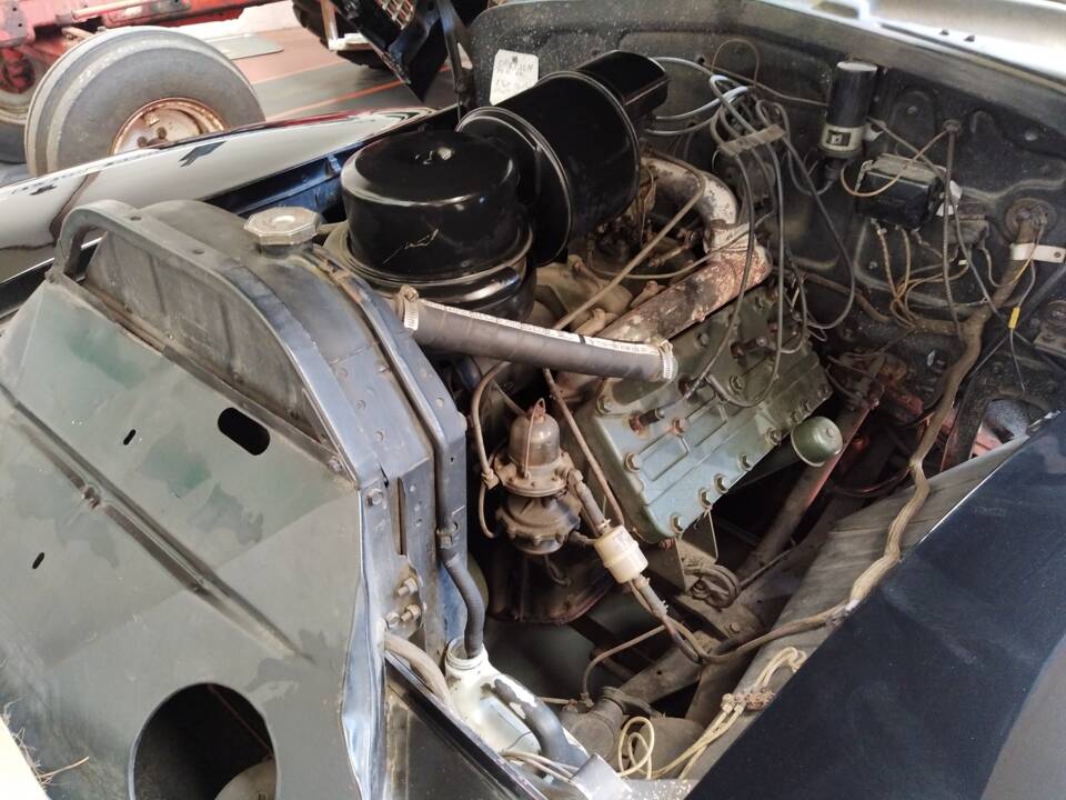 Image 40/50 of Cadillac 61 Sedan (1941)