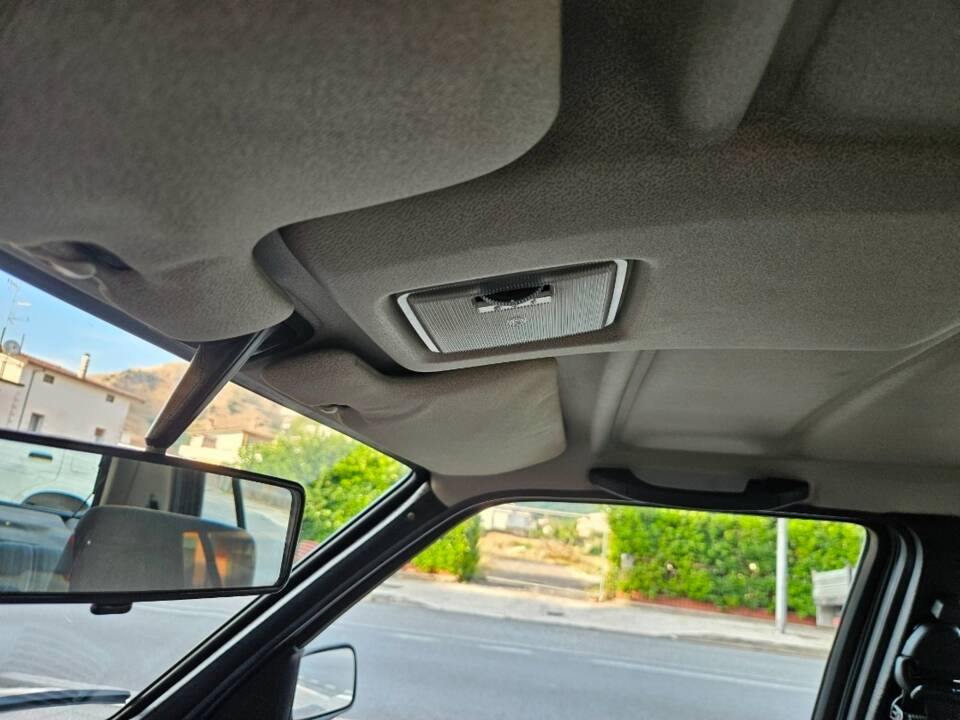 Bild 48/91 von Volkswagen Golf II 1.6 (1990)
